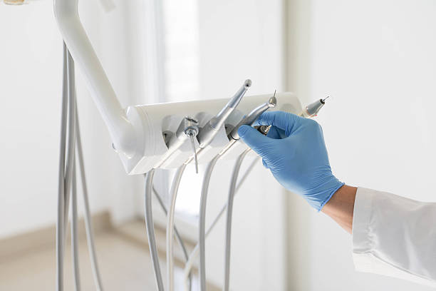 24/7 Emergency Tooth Extraction experts in Huntington Woods, MI